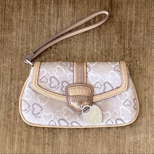 XOXO WRISTLET